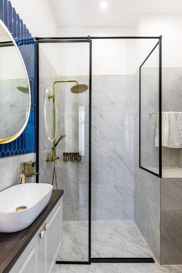 Holt Old Town Luxury Suites Bukareszt Zewnętrze zdjęcie