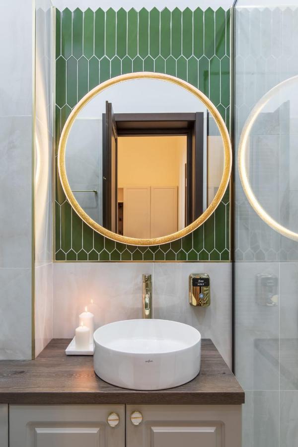 Holt Old Town Luxury Suites Bukareszt Zewnętrze zdjęcie